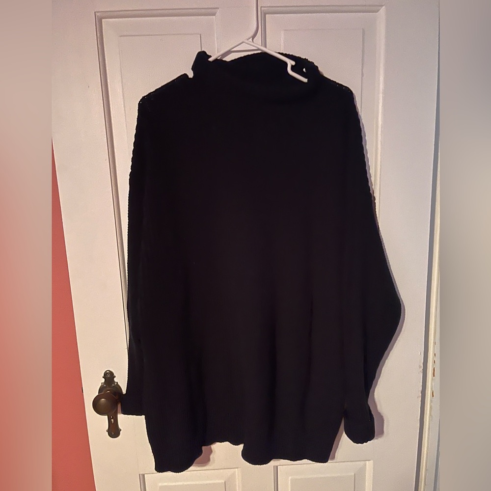 American Eagle Oversized Women's Black Sweater